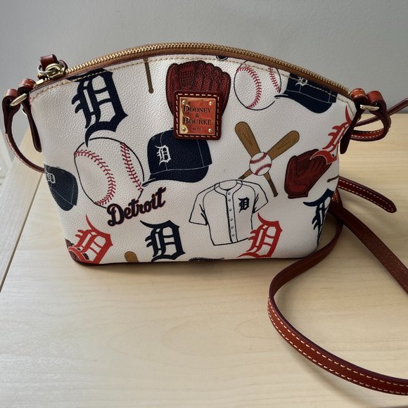 Dooney & Bourke MLB Detroit Tigers Leather Suki Crossbody - Picture 1 of 3